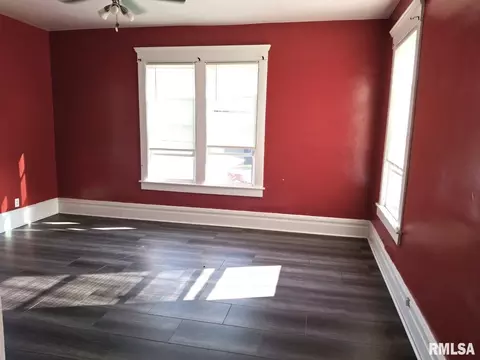 Living - 335 S 5th Ave, Canton, IL 61520 photo 6 of 6