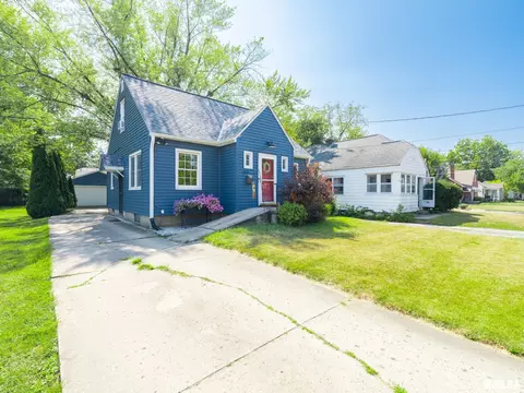 1014 E Melbourne St, Peoria, IL 61603