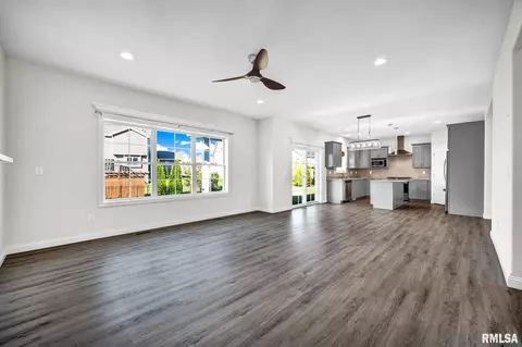 11401 N Joseph St, Dunlap, IL 61525 photo 14
