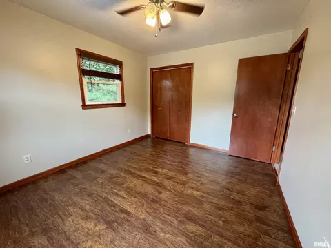 Bedroom - 1707 Riverview Dr, Macomb, IL 61455 photo 8 of 8
