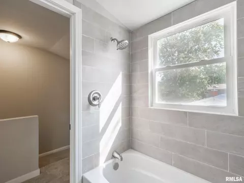 1350 E Chestnut St, Canton, IL 61520 photo 19