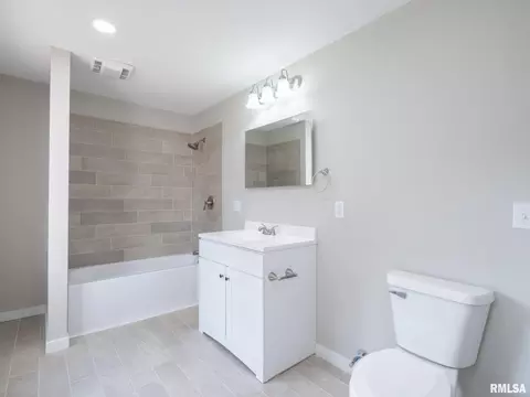 1350 E Chestnut St, Canton, IL 61520 photo 13