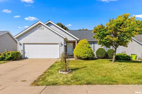 4201 W Richards Way, Peoria, IL 61615