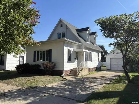402 Olive St, Varna, IL 61375