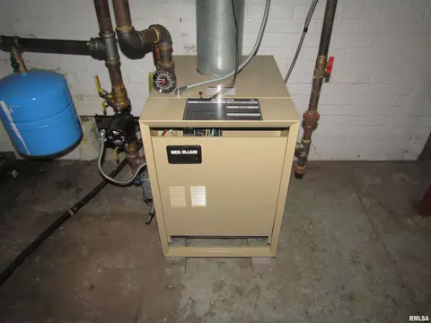 502 E Broadway St, Astoria, IL 61501 photo 38