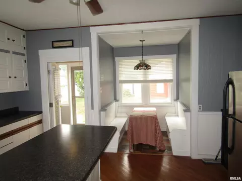 502 E Broadway St, Astoria, IL 61501 photo 18