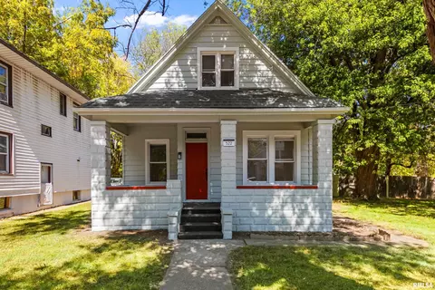 522 Homestead Ave, Peoria, IL 61603