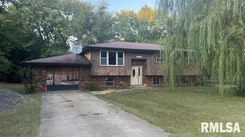 29478 E 2390 N Rd, Manito, IL 61546