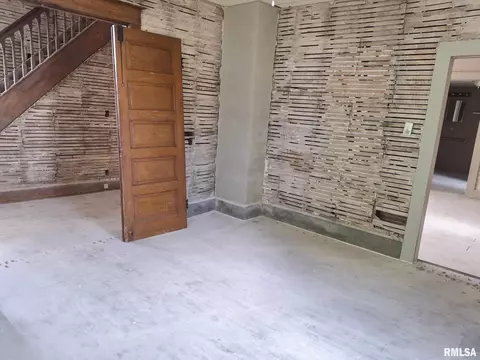 Other - 624 S Main St, Canton, IL 61520 photo 3 of 10