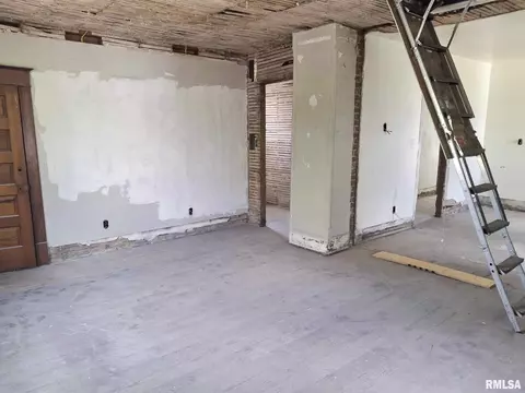 Living - 624 S Main St, Canton, IL 61520 photo 5 of 5