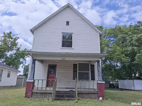 Exterior - 624 S Main St, Canton, IL 61520 photo 1 of 2