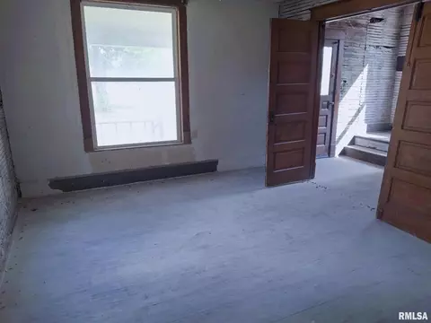 Other - 624 S Main St, Canton, IL 61520 photo 4 of 10