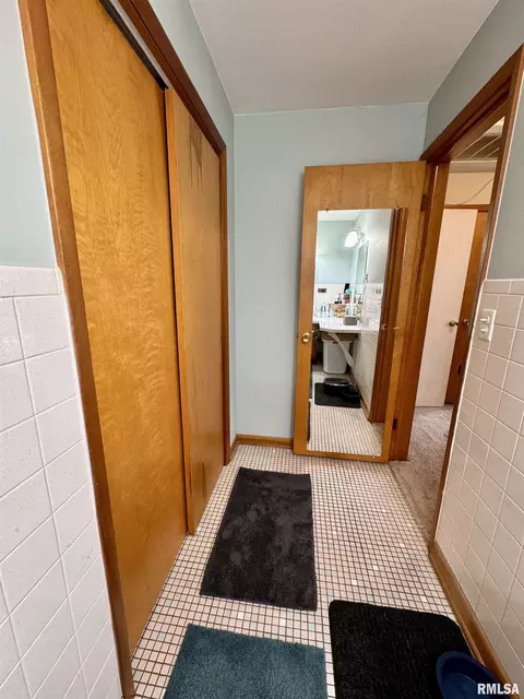 146 Holden Ter, Macomb, IL 61455 photo 26