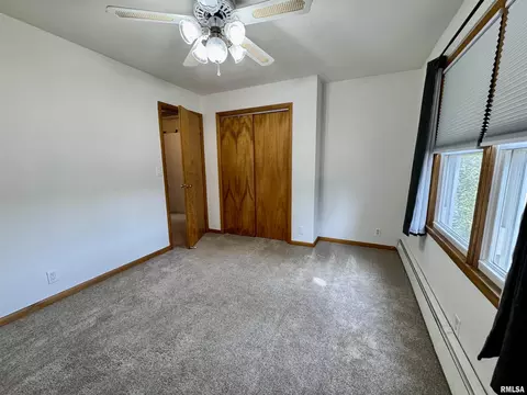 146 Holden Ter, Macomb, IL 61455 photo 22