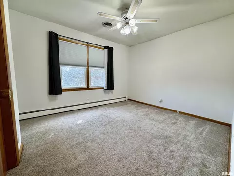 146 Holden Ter, Macomb, IL 61455 photo 21