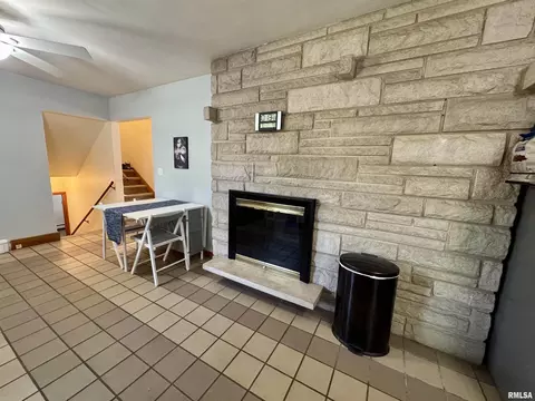 146 Holden Ter, Macomb, IL 61455 photo 13