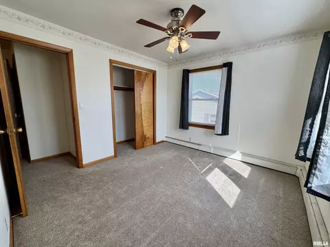 146 Holden Ter, Macomb, IL 61455 photo 19