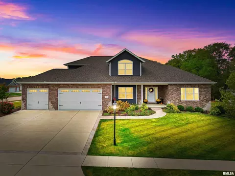 101 Samuel Ct, Washington, IL 61571