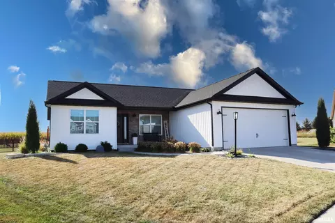 1240 Brown Ct, Washington, IL 61571