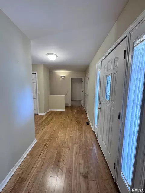 1306 Grand Ave, Macomb, IL 61455 photo 3