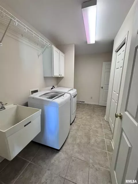 1306 Grand Ave, Macomb, IL 61455 photo 12