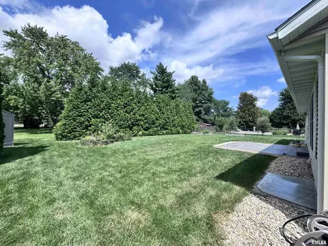 1306 Grand Ave, Macomb, IL 61455 photo 23