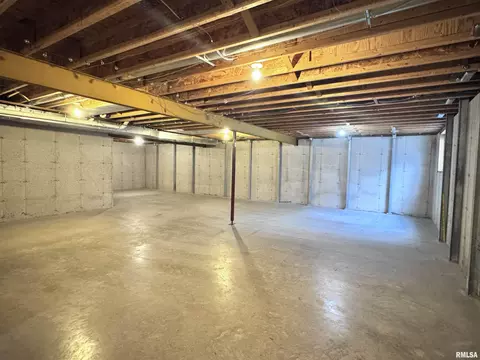 1306 Grand Ave, Macomb, IL 61455 photo 17