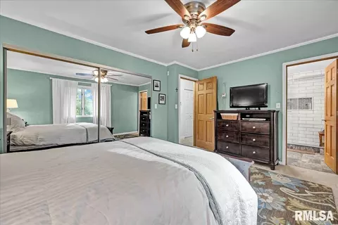 Bedroom - 306 Arbor Vitae Dr, Germantown Hills, IL 61548 photo 2 of 6