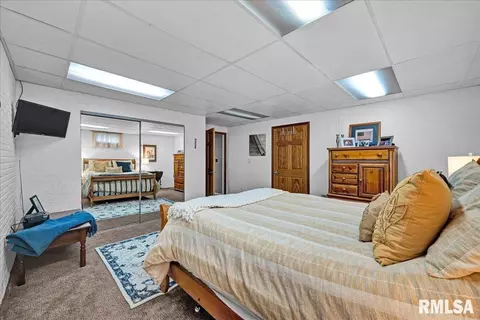 Bedroom - 306 Arbor Vitae Dr, Germantown Hills, IL 61548 photo 6 of 6