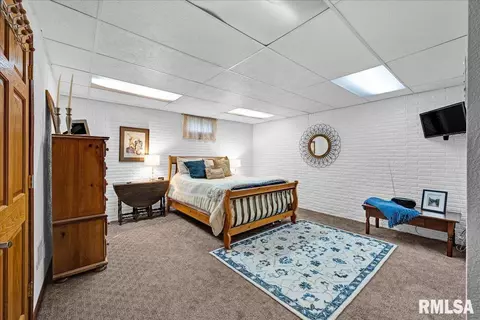 Bedroom - 306 Arbor Vitae Dr, Germantown Hills, IL 61548 photo 5 of 6