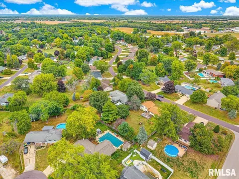 View/Area - 306 Arbor Vitae Dr, Germantown Hills, IL 61548 photo 5 of 7