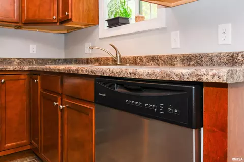 Kitchen - 207 Packard St, Bloomington, IL 61701 photo 3 of 4