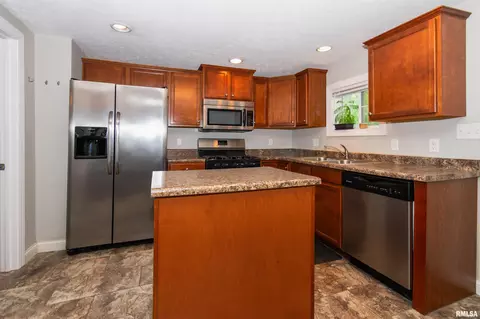 Kitchen - 207 Packard St, Bloomington, IL 61701 photo 1 of 4