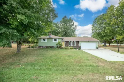 13949 Winfield Dr, Manito, IL 61546