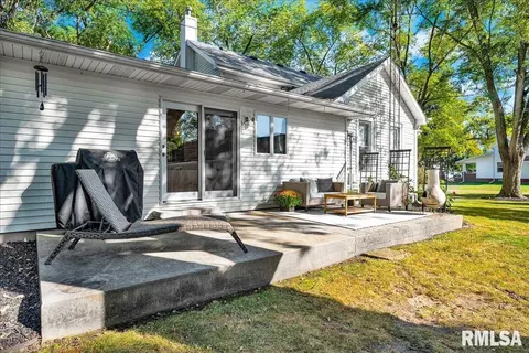 801 W 3rd St, Delavan, IL 61734 photo 27