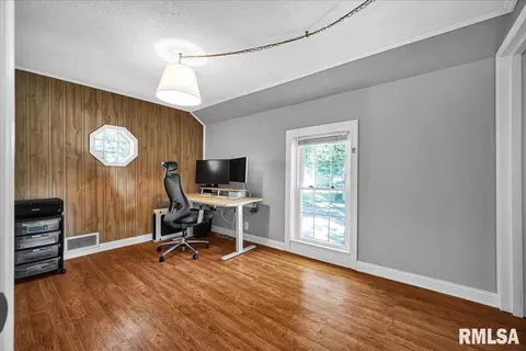 801 W 3rd St, Delavan, IL 61734 photo 24