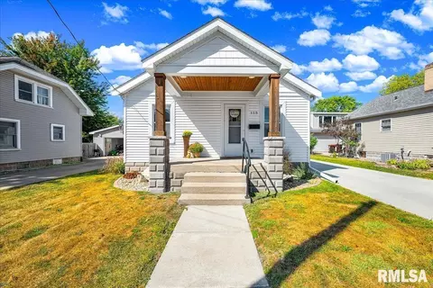 115 S Liberty Ave, Morton, IL 61550