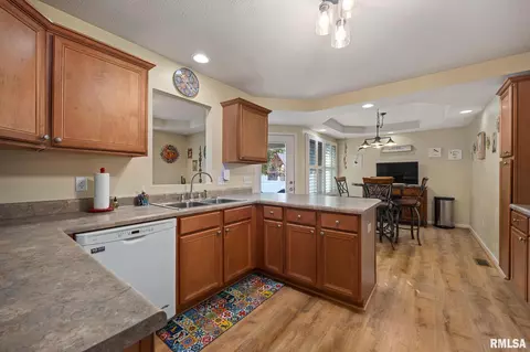 5512 W Barberry Ct, Edwards, IL 61528 photo 4