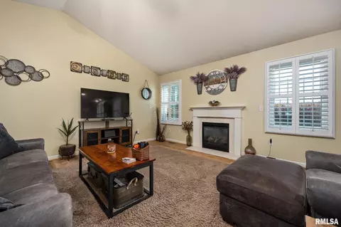 5512 W Barberry Ct, Edwards, IL 61528 photo 9