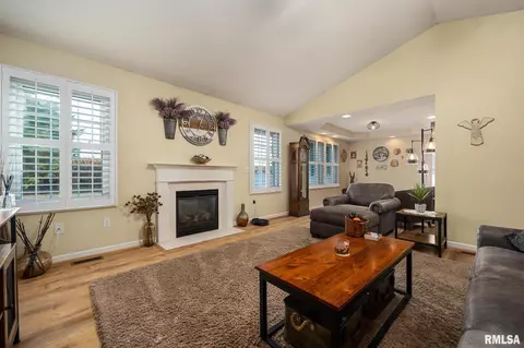5512 W Barberry Ct, Edwards, IL 61528 photo 10