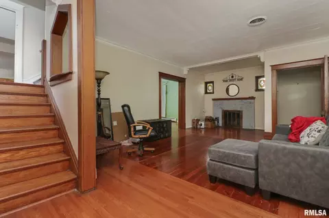 412 Elm St, Delavan, IL 61734 photo 7