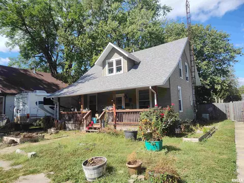 2608 Shelby Ave, Mattoon, IL 61938