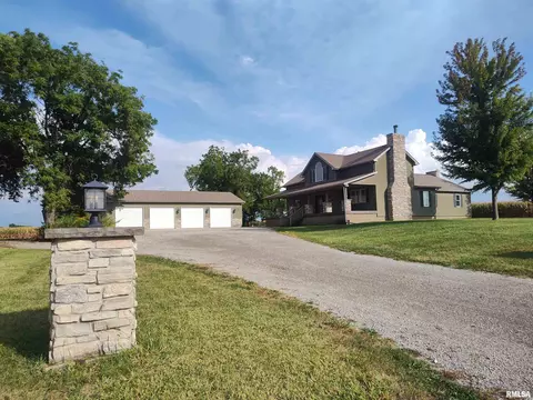 2241 N 200 E Rd, Mclean, IL 61754