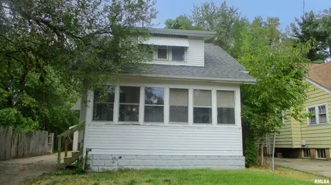 1017 W Willcox Ave, Peoria, IL 61604
