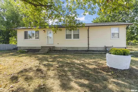 1111 Kern Rd, Washington, IL 61571