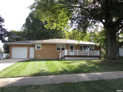 314 N Davenport St, Metamora, IL 61548