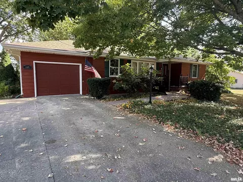114 Schmitt Ln, Metamora, IL 61548