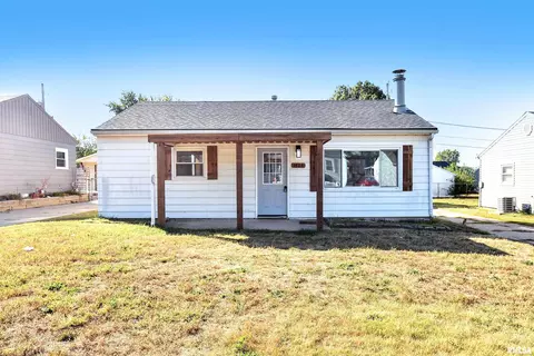 1404 Matilda St, Pekin, IL 61554