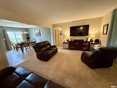 Living - 1601 Greenview Dr, Eureka, IL 61530 photo 6 of 6