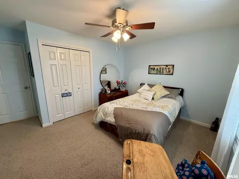 Bedroom - 1601 Greenview Dr, Eureka, IL 61530 photo 6 of 9